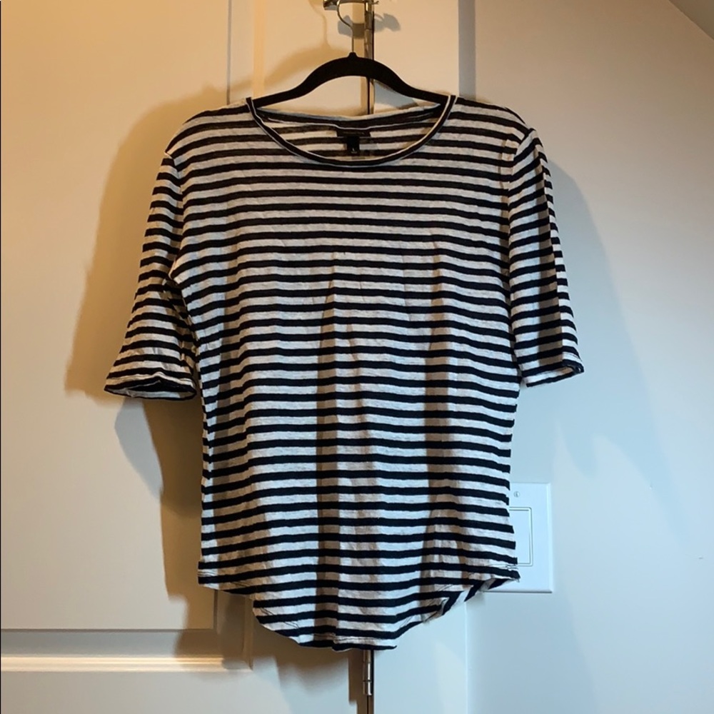 Stripped quarter sleeve shirt!